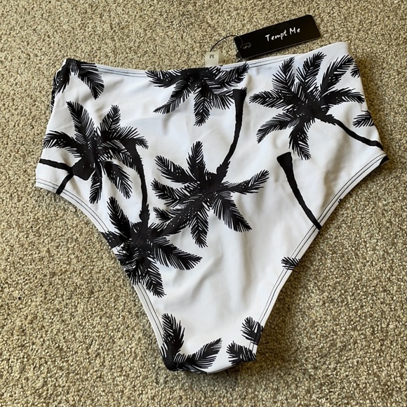NWT Tempt Me White & Black Tropical Bikini Bottoms - Picture 9 of 10